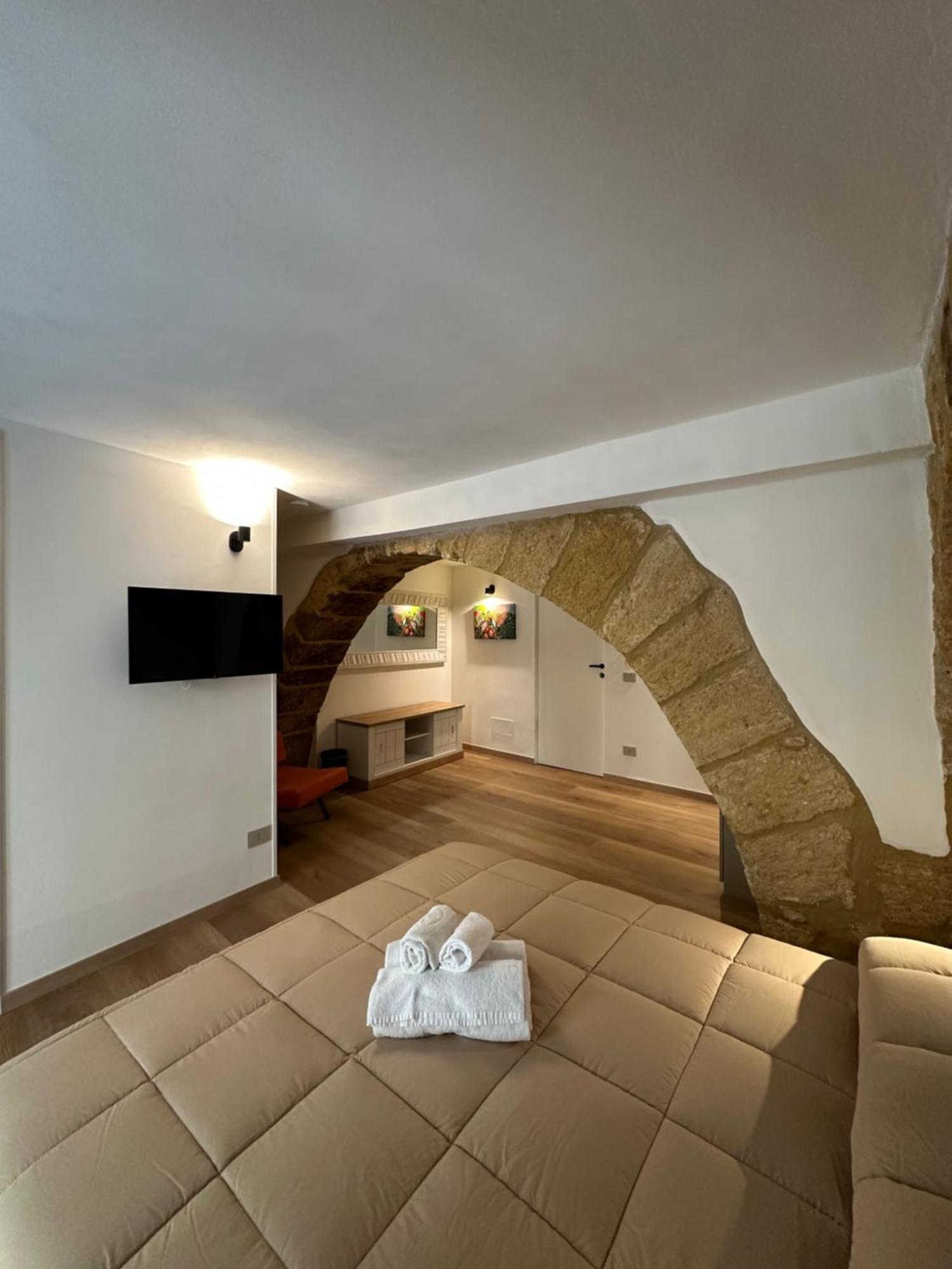 Arc Home Apartment Агридженто Екстериор снимка